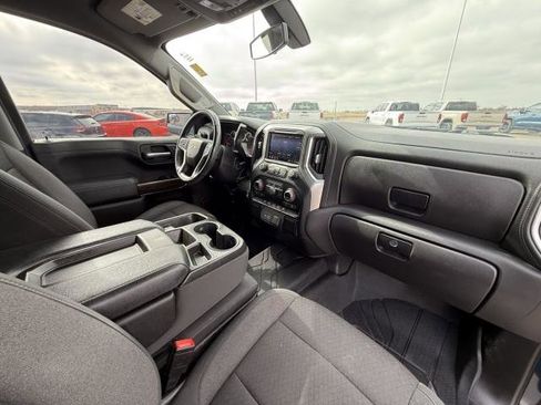 Used 2021 Chevrolet Silverado 1500 LT image 28