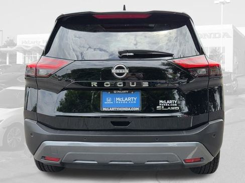 Used 2023 Nissan Rogue SL AWD/4WD image 6