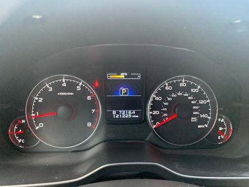 Used 2013 Subaru Outback 2.5i Limited AWD/4WD image 11