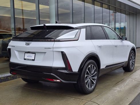 New 2026 Cadillac Lyriq Premium Sport image 5