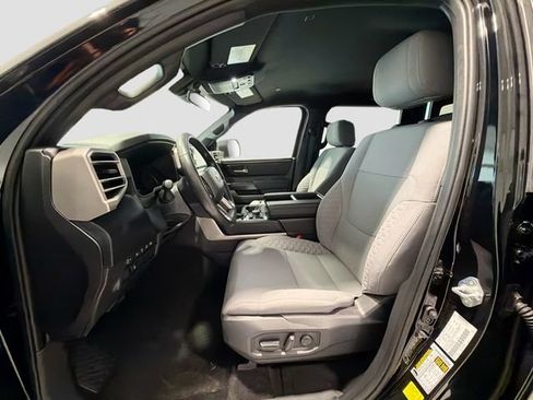 Certified 2025 Toyota Tundra SR5 AWD/4WD image 15