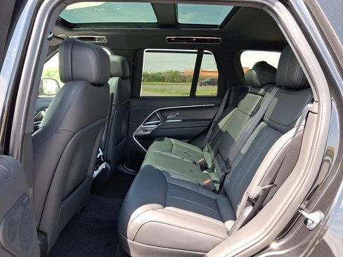 New 2026 Land Rover Range Rover SE AWD/4WD image 8