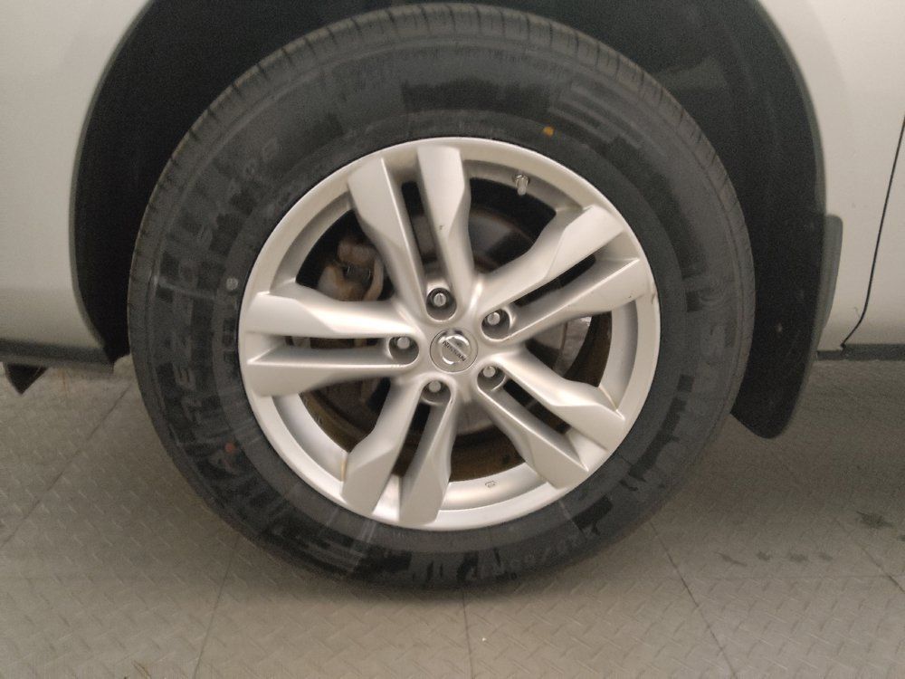 Used 2015 Nissan Rogue S w/ Convenience Package AWD/4WD image 31