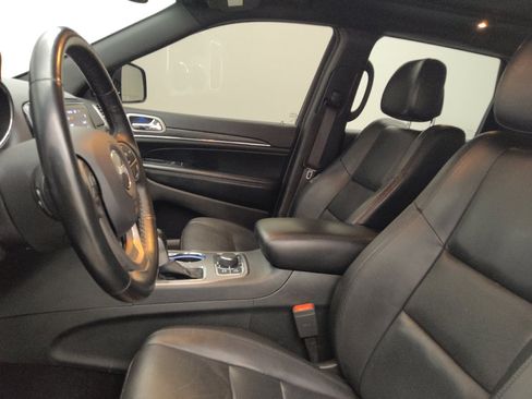 Used 2020 Jeep Grand Cherokee Limited w/ Luxury Group II AWD/4WD image 17