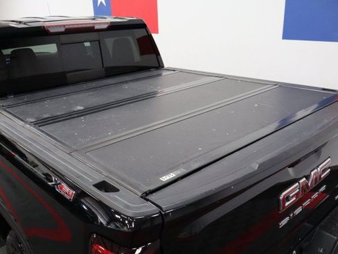 Used 2019 GMC Sierra 1500 SLE w/ SLE Value Package AWD/4WD image 13