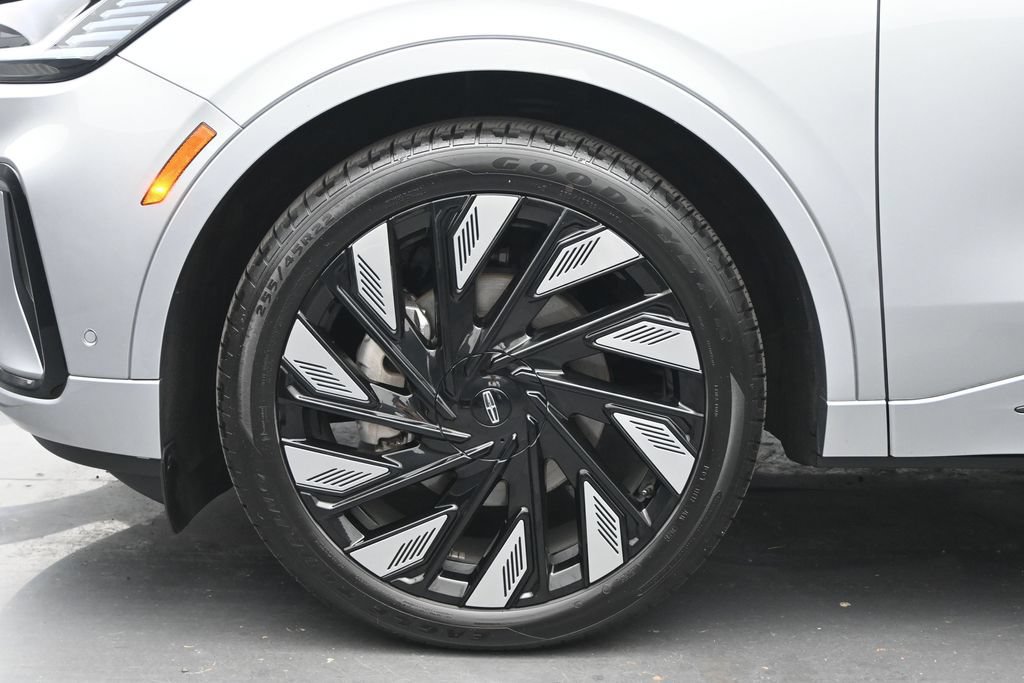 Used 2024 Lincoln Nautilus Black Label w/ Jet Appearance Package (87T) AWD/4WD image 13