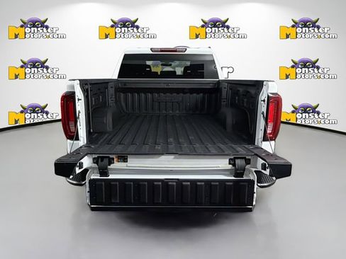 Used 2022 GMC Sierra 1500 AT4 image 25