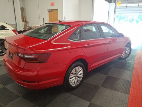 Used 2019 Volkswagen Jetta SE FWD image 11