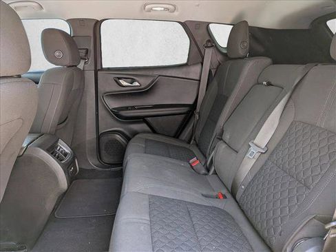 Used 2021 Chevrolet Blazer LT FWD image 18