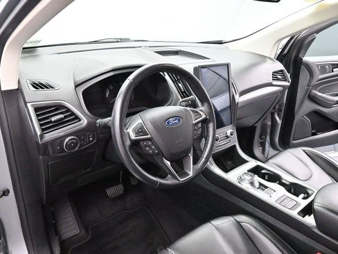 Used 2022 Ford Edge Titanium AWD/4WD image 19