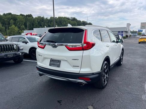 Used 2018 Honda CR-V Touring image 5