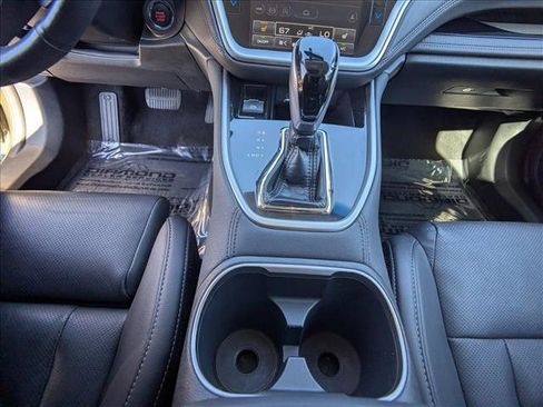 Used 2022 Subaru Outback Limited w/ Popular Package #2 image 23