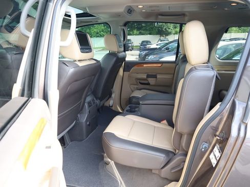Used 2014 Nissan Armada Platinum w/ Platinum Reserve Package RWD image 23
