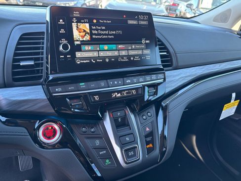 New 2026 Honda Odyssey Elite image 17