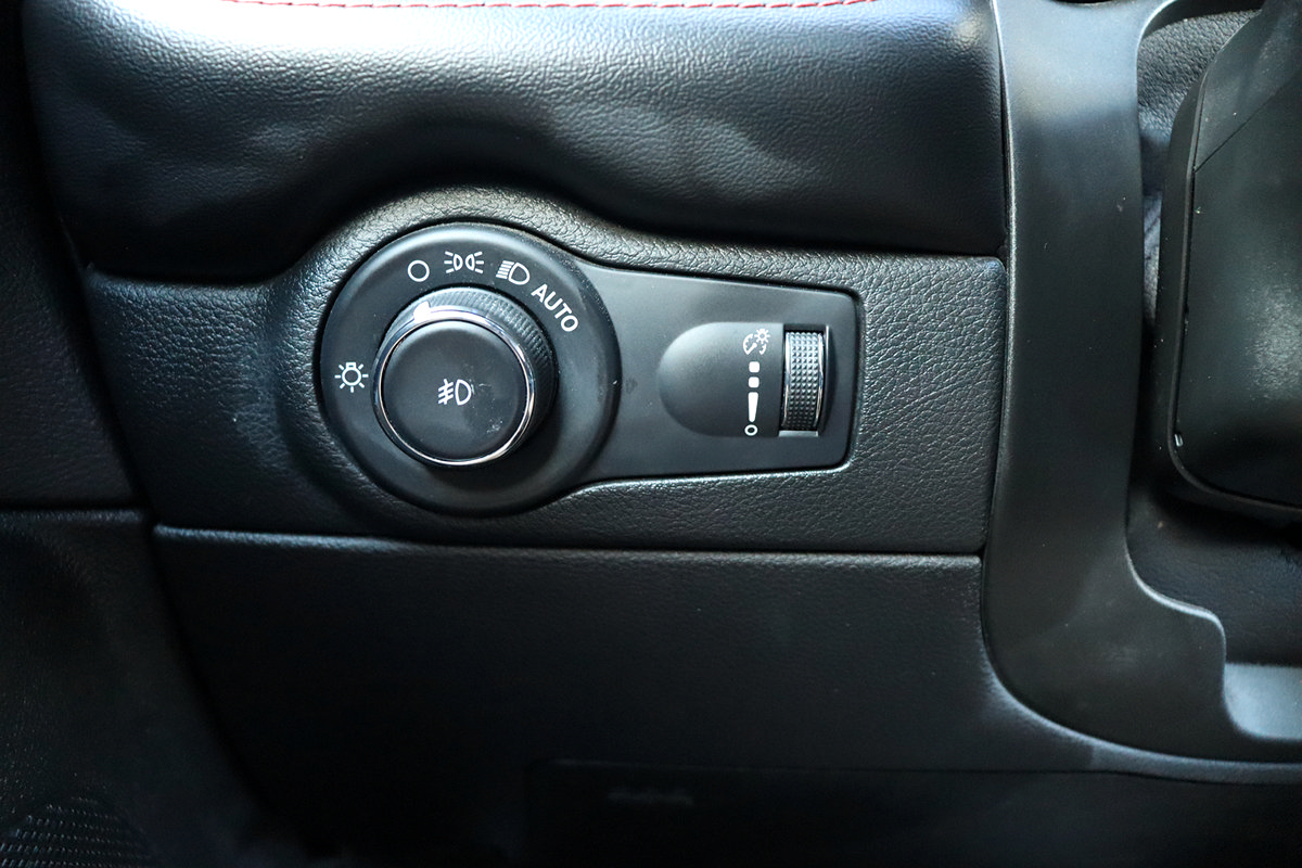 Used 2023 Dodge Durango GT RWD image 30