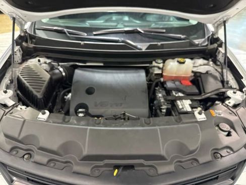 Used 2020 Chevrolet Traverse LT image 33