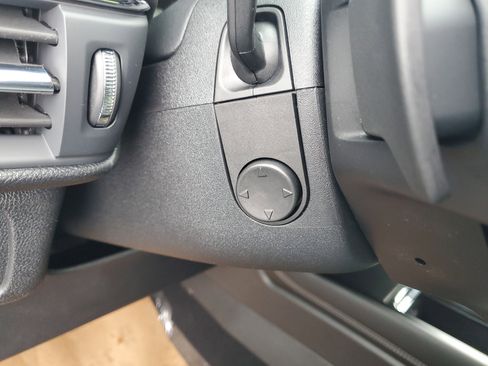 New 2026 Lincoln Corsair Premiere image 15