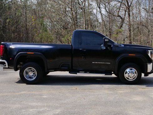 Used 2024 GMC Sierra 3500 SLE w/ SLE Convenience Package image 28