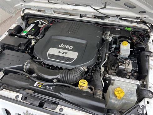 Certified 2018 Jeep Wrangler Unlimited Sport S AWD/4WD image 27