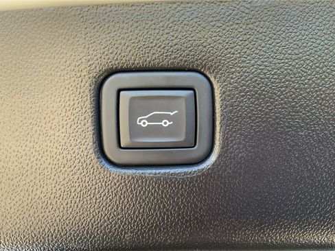 Used 2023 Chevrolet Blazer LT AWD/4WD image 31