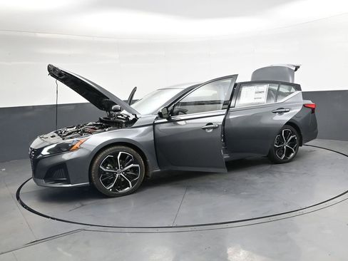 New 2026 Nissan Altima 2.5 SR FWD image 47