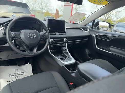 Certified 2023 Toyota RAV4 LE AWD/4WD image 7