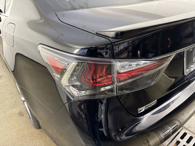 Used 2018 Lexus GS 350 F Sport w/ Cold Weather Package AWD/4WD image 31