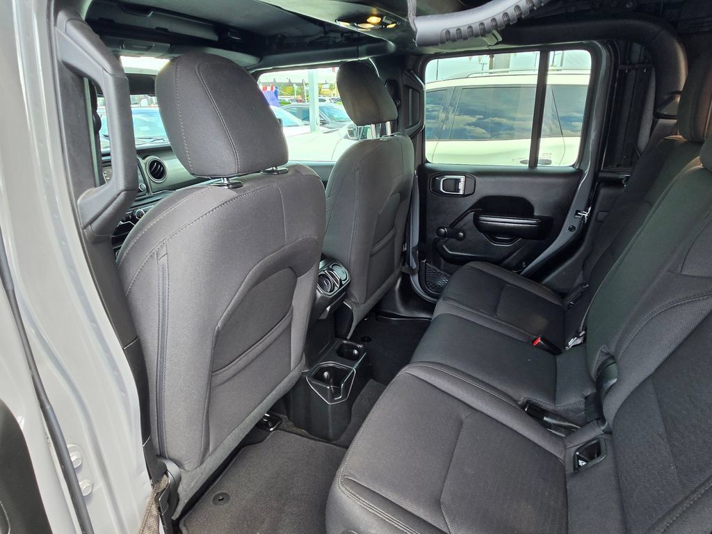 Used 2021 Jeep Gladiator Sport w/ Trailer Tow Package AWD/4WD image 11