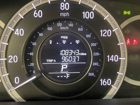 Used 2016 Honda Accord EX-L image 10