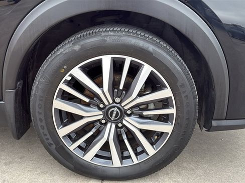 Used 2023 Nissan Kicks SV image 33