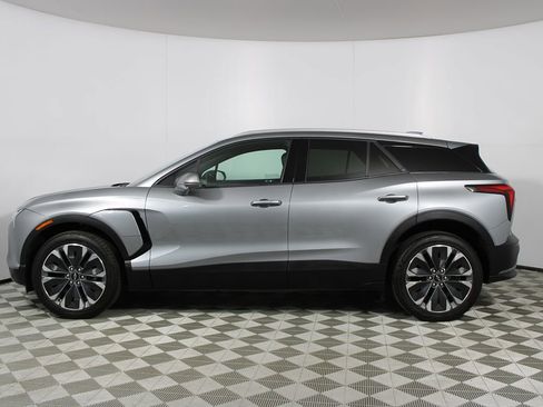 Used 2025 Chevrolet Blazer EV LT AWD/4WD image 33