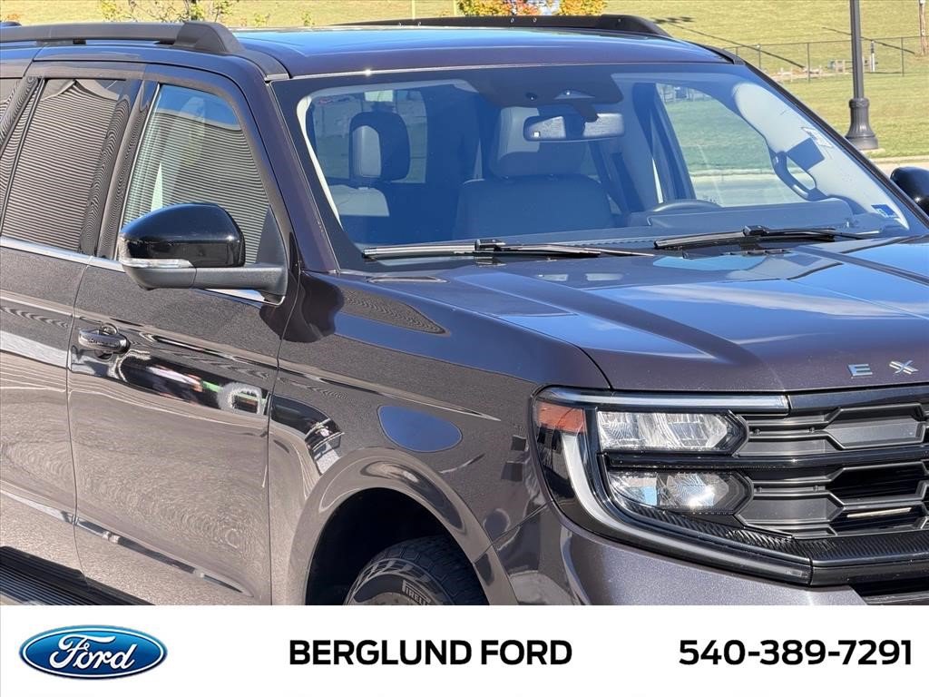 Used 2025 Ford Expedition Max Active AWD/4WD image 10