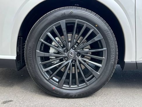 New 2026 Lexus RX 450h AWD w/ Convenience Package image 11