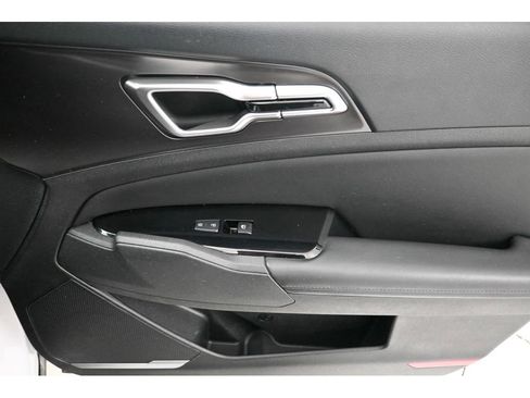 Used 2023 Kia Sportage EX image 21