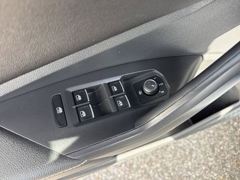 Used 2024 Volkswagen Jetta S FWD image 31