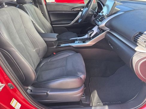 Used 2023 Mitsubishi Eclipse Cross SE image 28