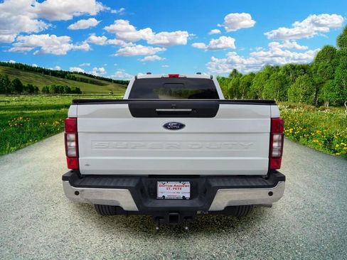 Used 2022 Ford F250 Lariat w/ Lariat Ultimate Package AWD/4WD image 5
