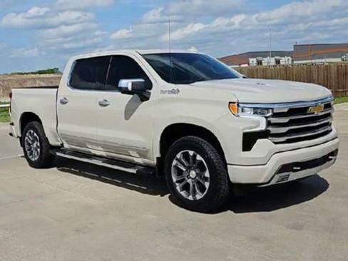 New 2026 Chevrolet Silverado 1500 High Country w/ Technology Package AWD/4WD image 2