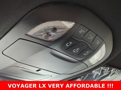 New 2026 Chrysler Voyager LX image 20