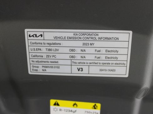 Used 2023 Kia EV6 Wind RWD image 44