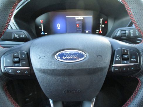 Used 2023 Ford Escape ST-Line w/ Tech Pack #1 image 17