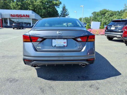 Used 2024 Nissan Altima 2.5 SV w/ SV Premium Package AWD/4WD image 6