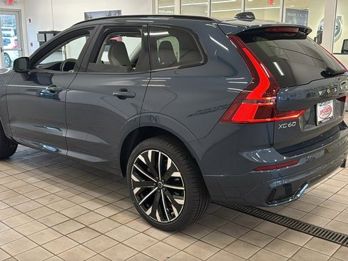 New 2026 Volvo XC60 T8 Ultra w/ Climate Package AWD/4WD image 7