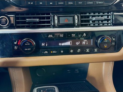 Used 2022 Nissan Pathfinder Platinum w/ Cargo Package image 41