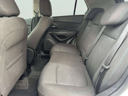 Used 2015 Chevrolet Trax LT FWD image 11