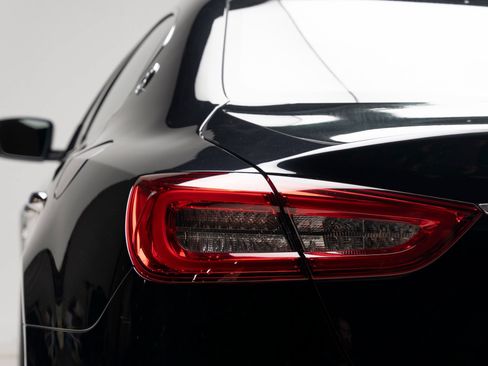 Used 2014 Maserati Quattroporte GTS RWD image 60