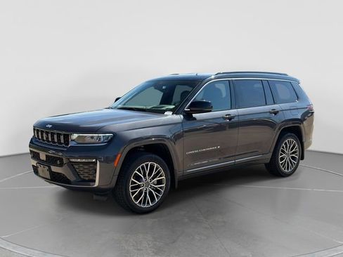 New 2026 Jeep Grand Cherokee L Summit w/ Advanced Protech Group IV AWD/4WD image 8