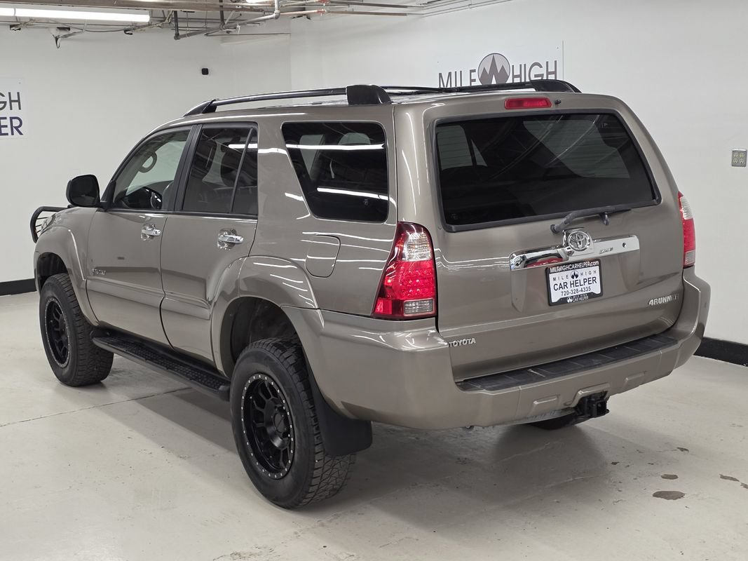 Used 2006 Toyota 4Runner SR5 AWD/4WD image 11