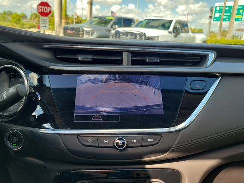 Used 2023 Buick Encore GX Essence w/ Experience Buick Package FWD image 10