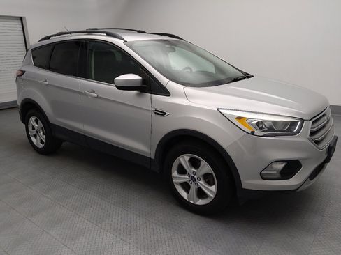 Used 2017 Ford Escape SE w/ SE Leather Comfort Package AWD/4WD image 11